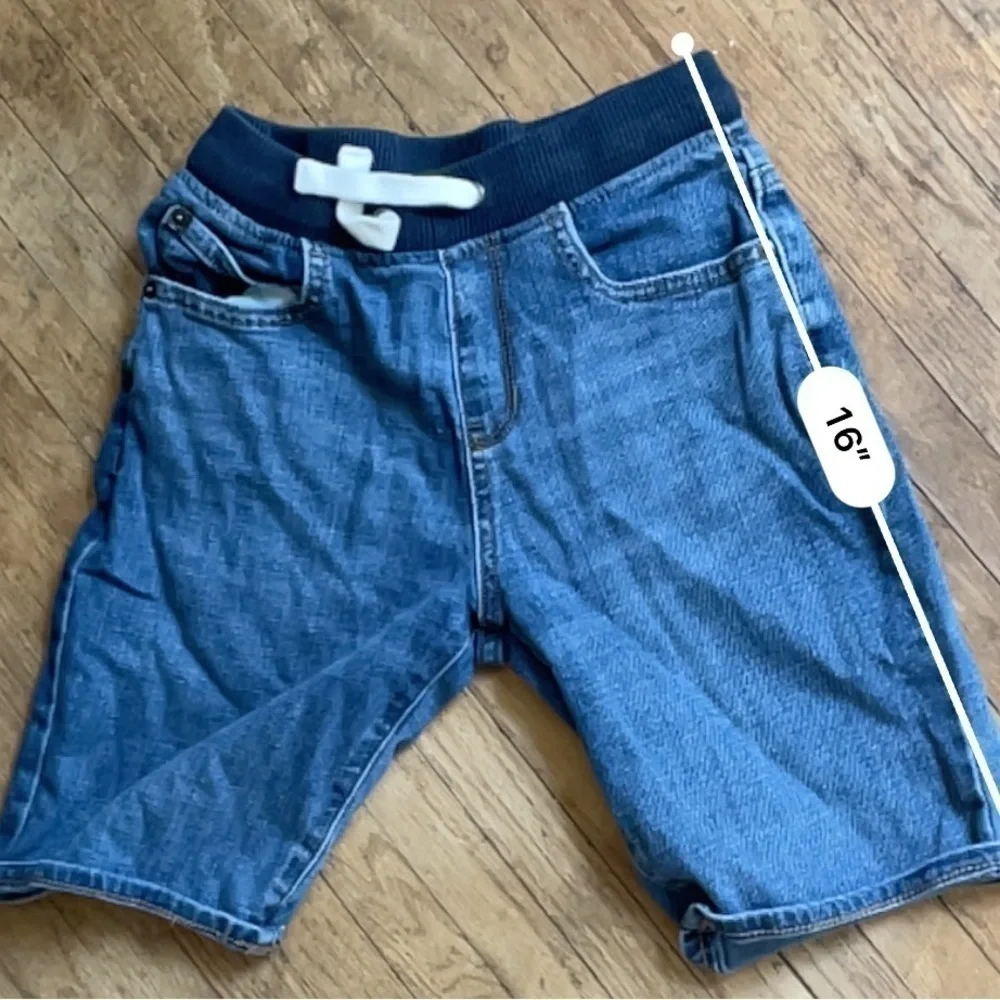 The Children’s Place Boys Size 10 Blue Denim Bermuda Shorts • Ribbed Waist • GUC